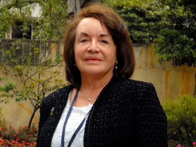 <em><strong>Carmen Rodriguez</strong></em>